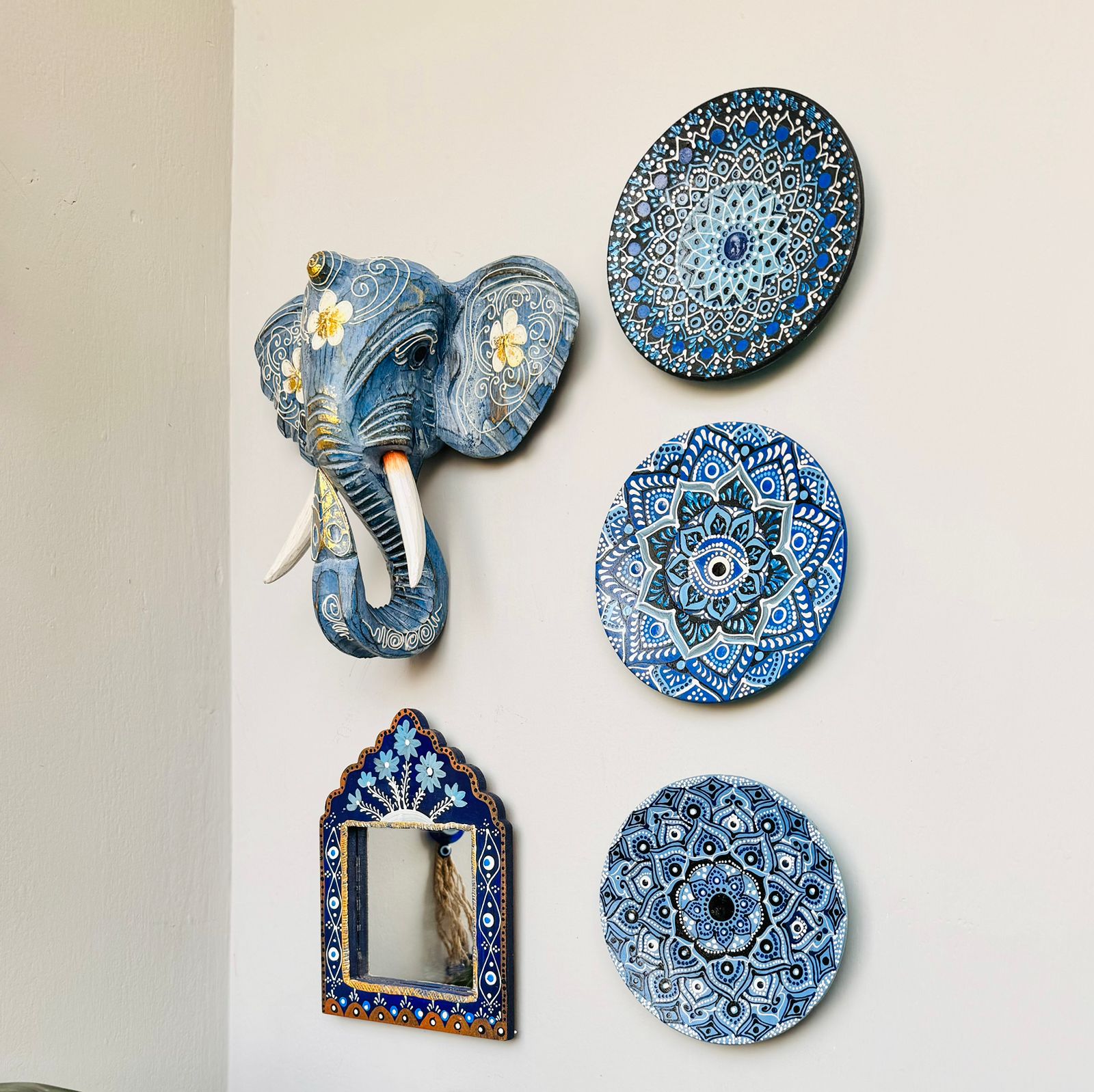 Trio Blue Plate Set