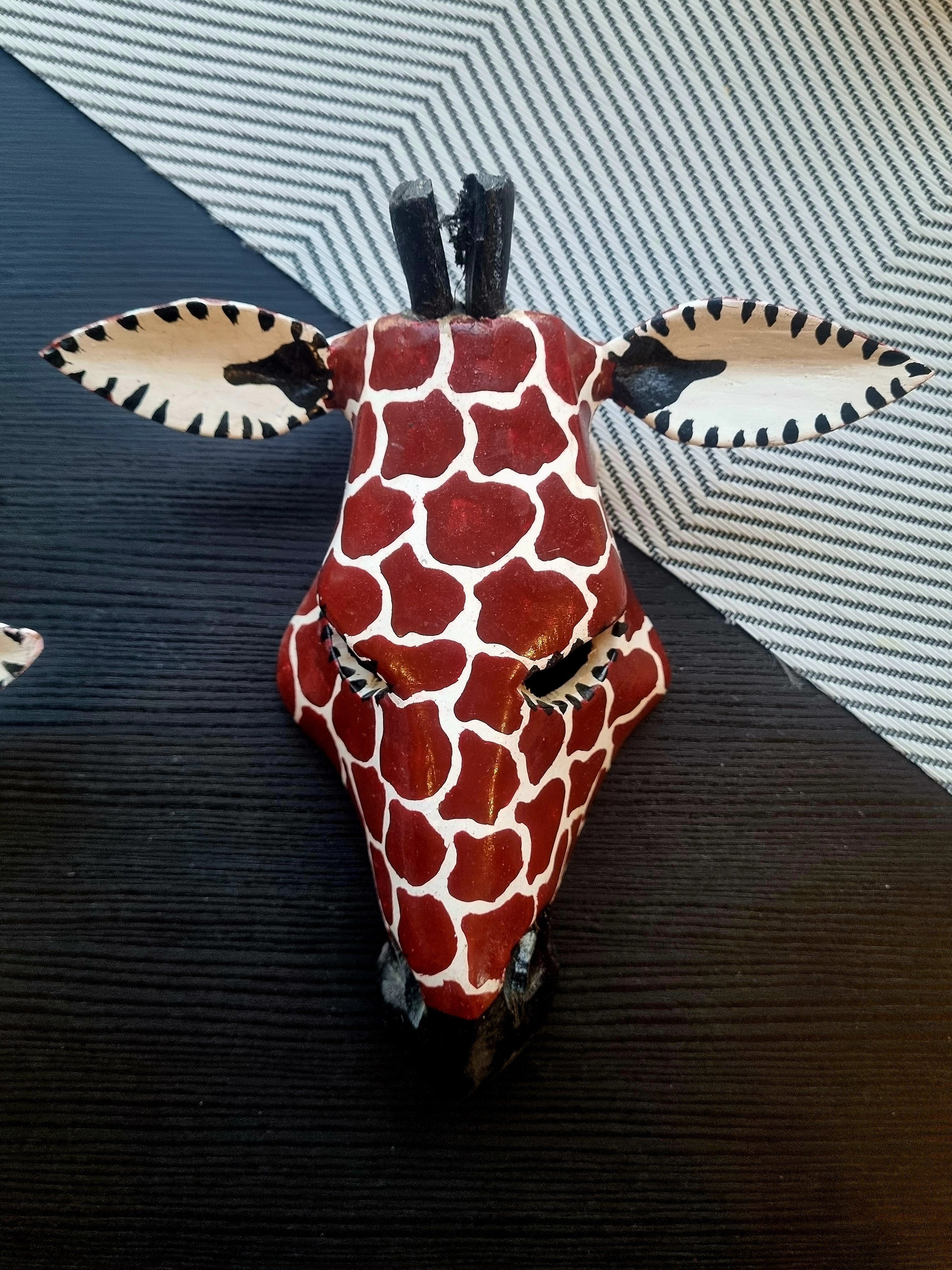 Animal Wall Face Mask Medium